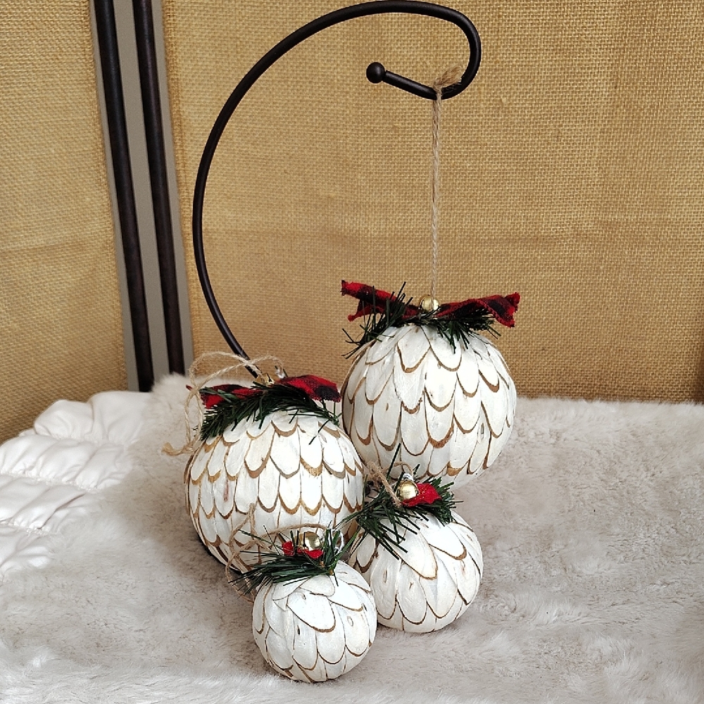 New, Set of 4, Wood Ornaments